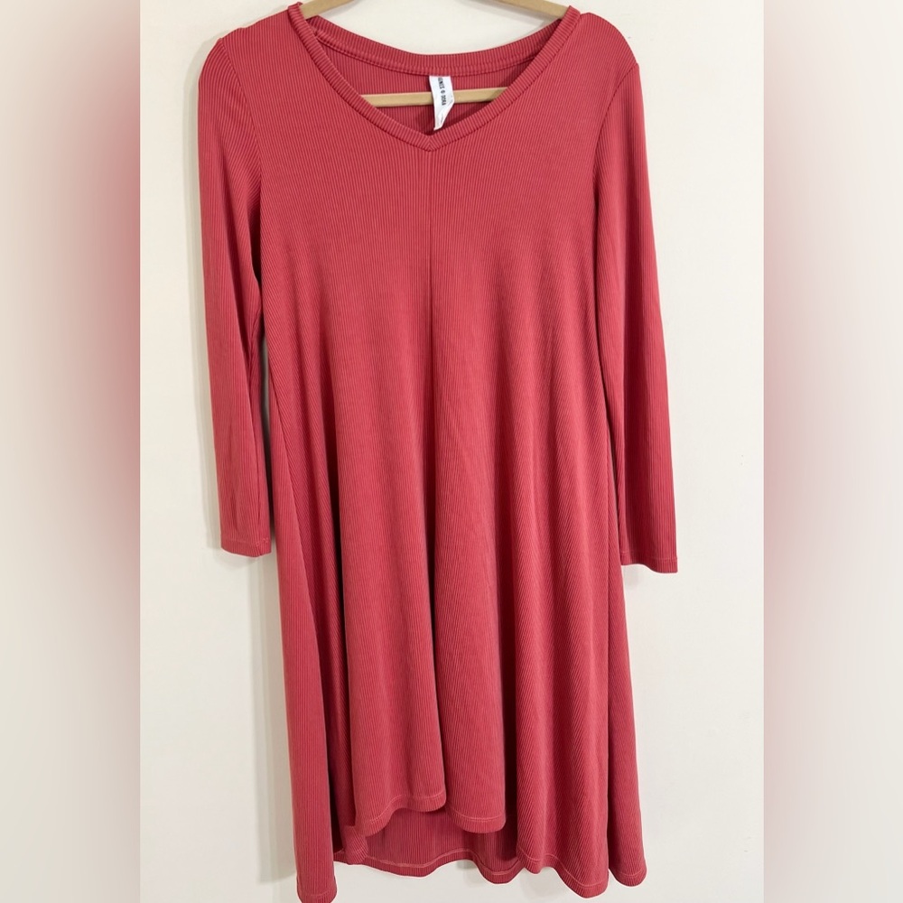AGNES & DORA Hi-Low Terracotta V-Neck Ribbed Knit Long‎ Sleeve Swing Dress XS
